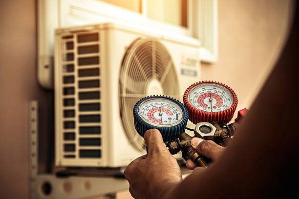 Professional Hvac technician working in Westmont, NJ
